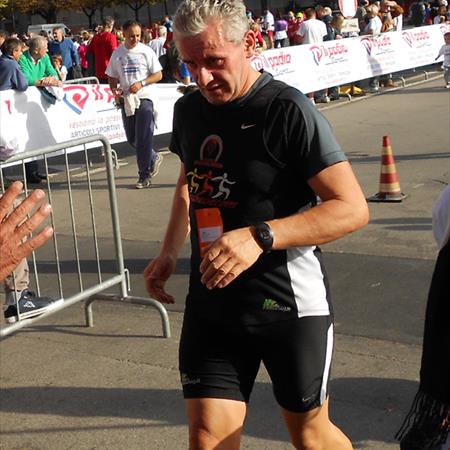 Guido Peretti sul rettilineo finale